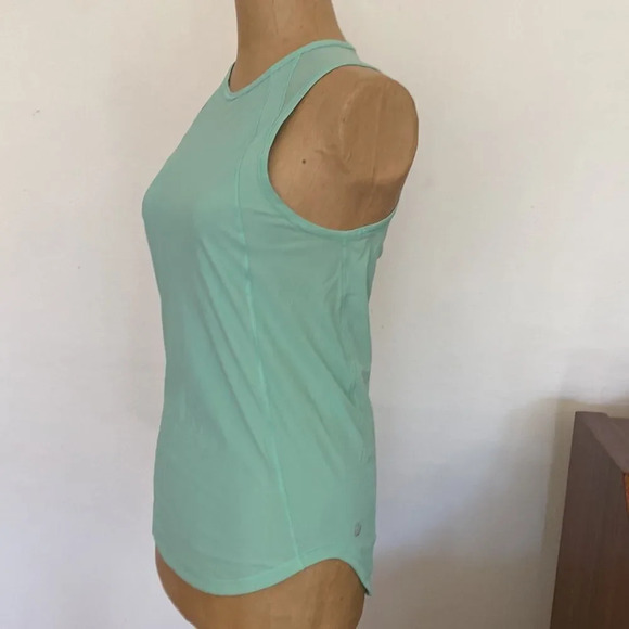 Lululemon sz 2 turquoise tank top with cutout - Picture 1 of 6